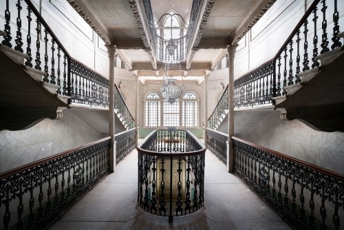 Trap van Sursock Paleis in Beiroet © Roman Robroek