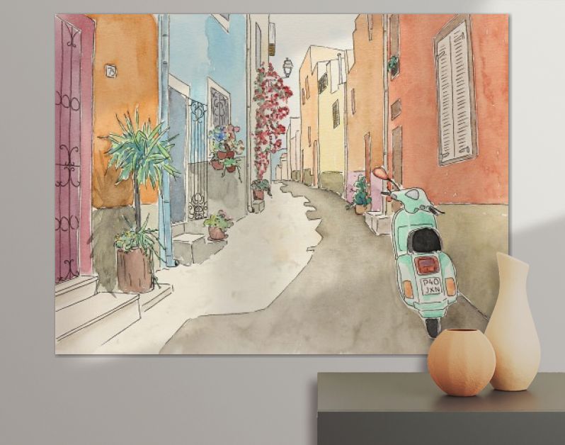 Groene scooter in smalle mediterrane straat