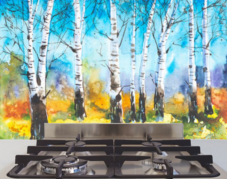 Russisch boslandschap met prachtige berken op een open plek. Aquarel illustratie