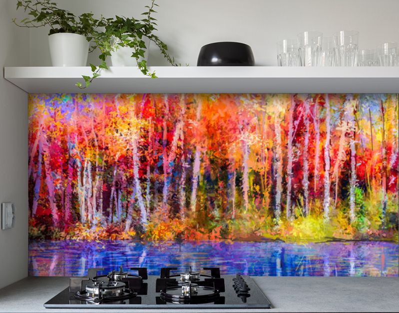 Olieverf schilderij kleurrijke herfst bomen. Semi abstract beeld van bos, espbomen met geel - rood blad en meer. Herfst, herfst seizoen natuur achtergrond. Met de hand geschilderd impressionistisch, buitenlandschap