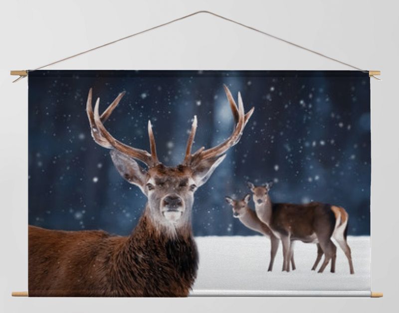 Edele herten in het winterbos. Winter Wonderland.