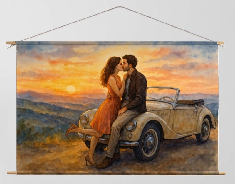 Verliefd stel kust bij klassieke cabrio oldtimer tijdens zonsondergang