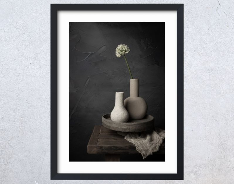 Stilleven met witte aliumbol