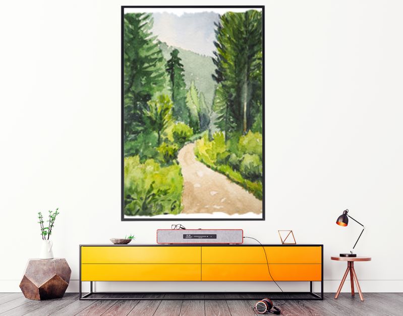 Waterverfschilderij met wild bos en pad. Inspiratie voor wandelen en reizen. Verticale ansichtkaart met landschap.