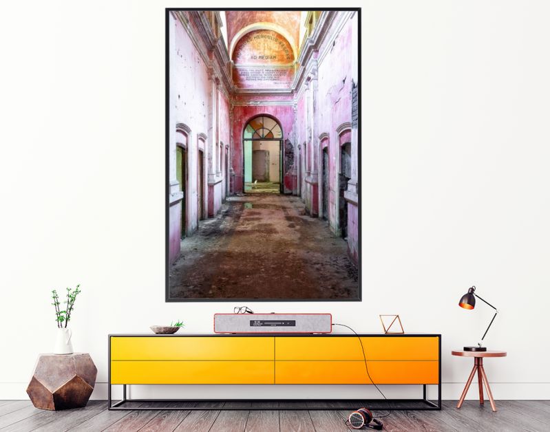 Verlaten Roze Gang in Verval