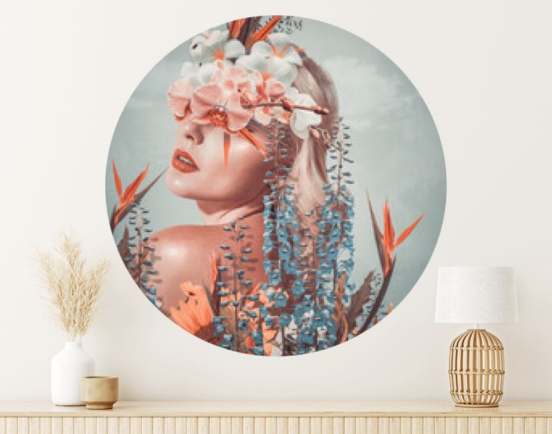 Abstracte kunstcollage van jonge vrouw met bloemen