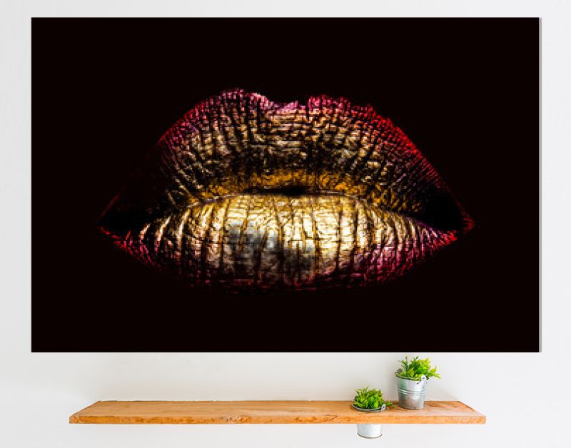 sexy gouden gemetalliseerde vrouwelijke lippen