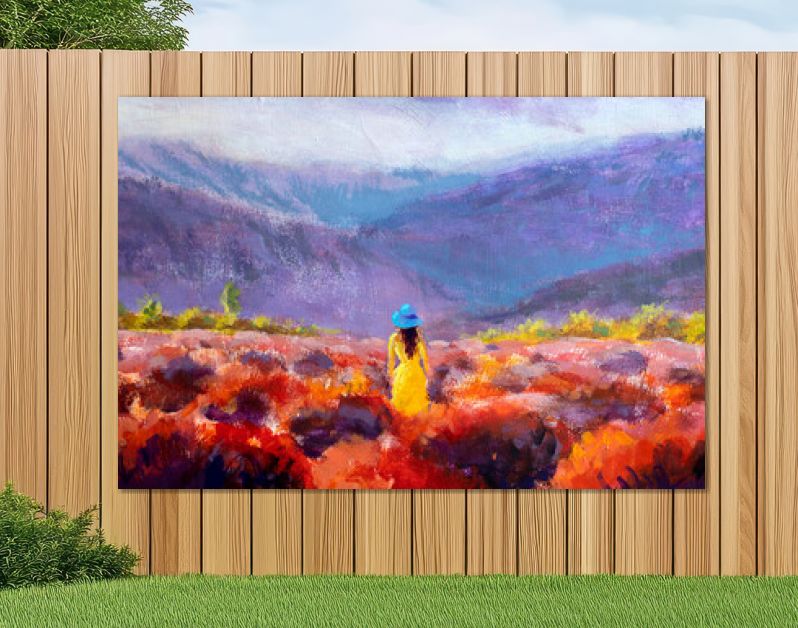 Mooi meisje in een gele jurk staat in een bloemenveld, lavendelveld. Zomers warm bloemenlandschap - acrylolieverfschilderij op canvas.