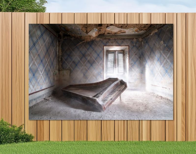 Verlaten Piano in Boerderij