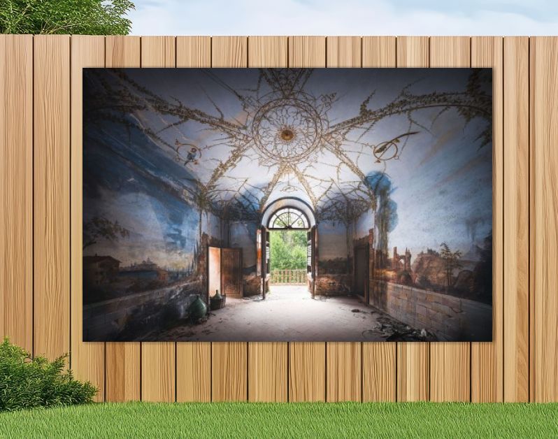 Vogelkooi Fresco in Vervallen Villa