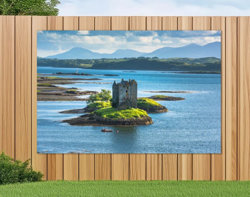 Kasteel op eiland - Kasteel Stalker - een pittoresk kasteel omgeven door water gelegen 25 mijl ten noorden van Oban aan de westkust van Schotland