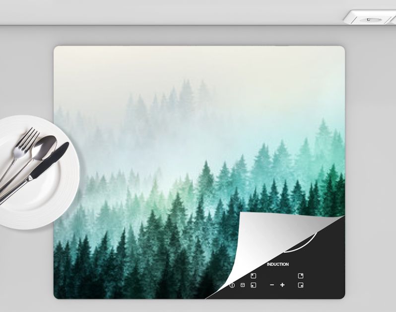 Bomen in ochtendmist. Digitaal schilderij..