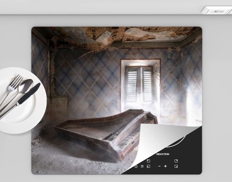 Verlaten Piano in Boerderij