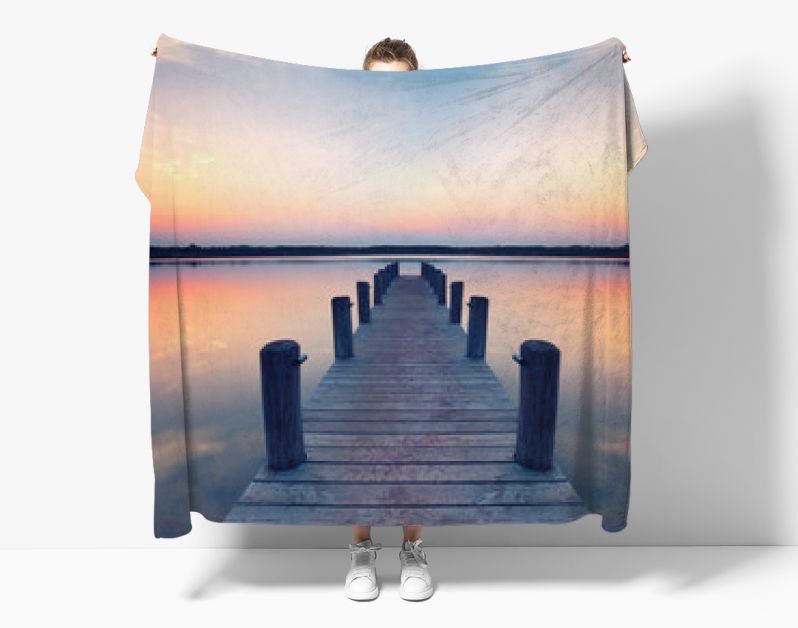 bij de steiger in de ochtend