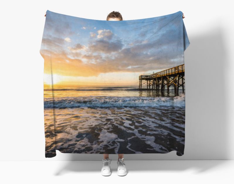 Isle of Palms Pier bij zonsopgang in Charleston, South Carolina