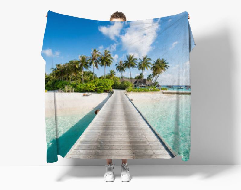 Zomervakantie op een tropisch eiland met prachtig strand en palmbomen