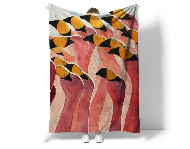 Groep flamingo’s met opgeheven koppen