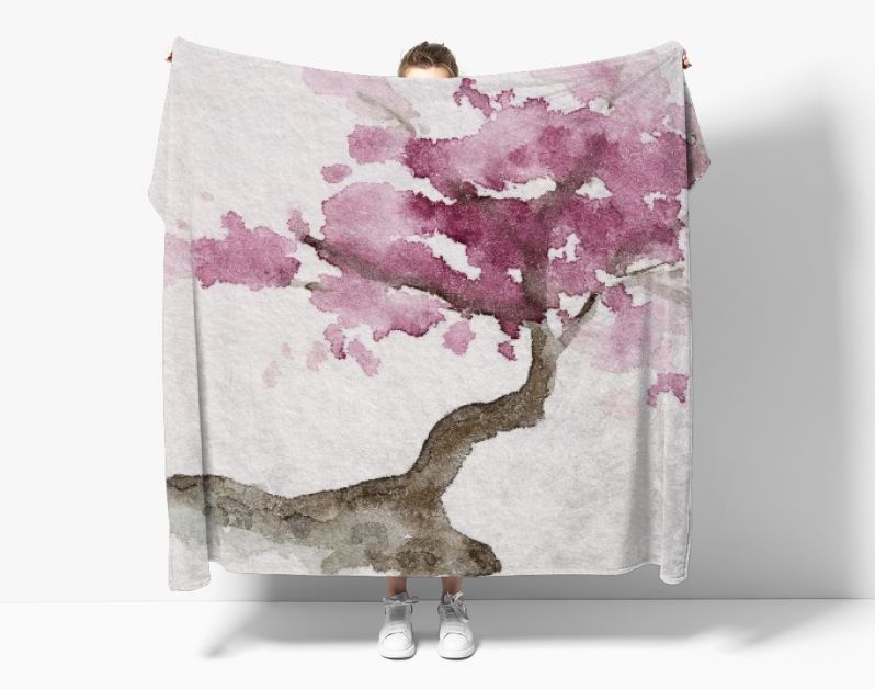 Sakura boom in bloei op berglandschap